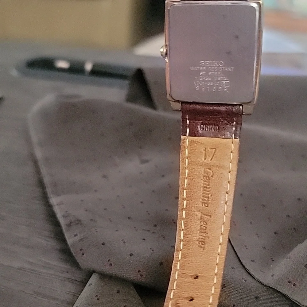 Vtg. Mens Seiko Watch - Picture 5 of 5